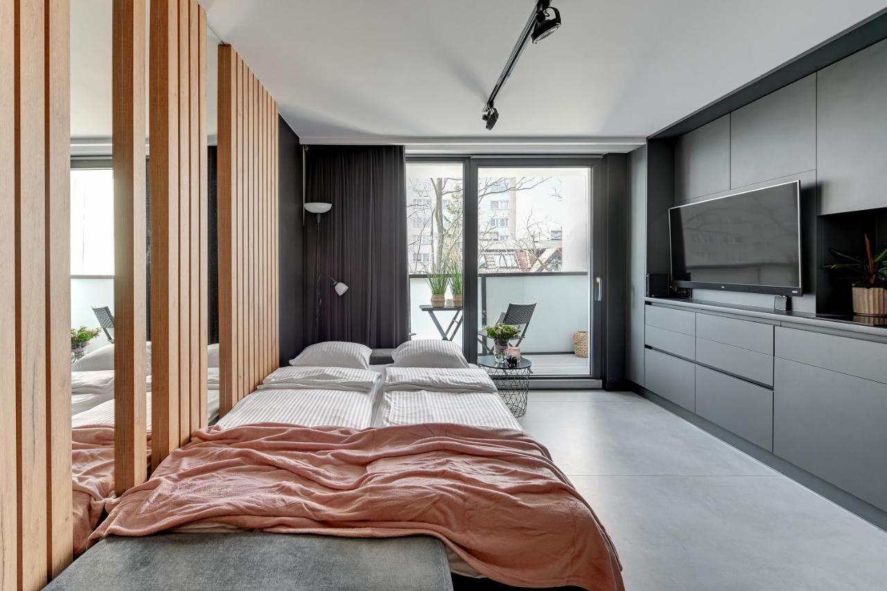 Thomas Apartment